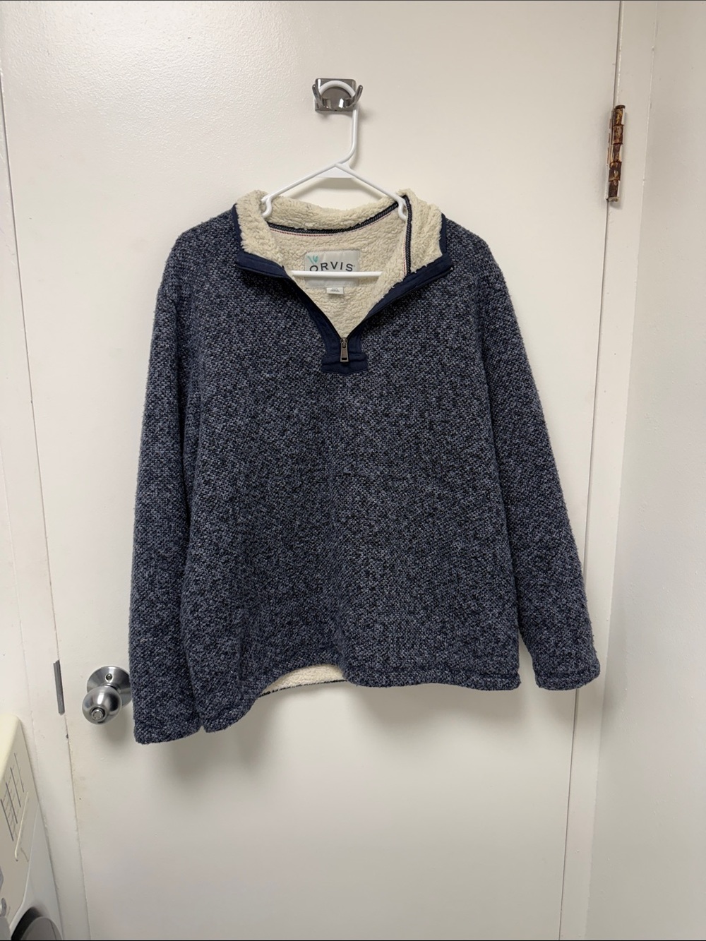 Orvis Men’s Navy and Cream Half-Zip Sherpa Pullover